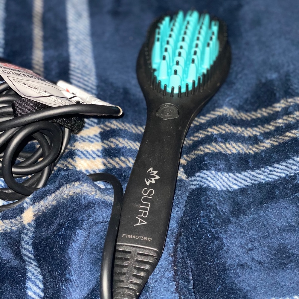 Sutra Hairbrush dryer